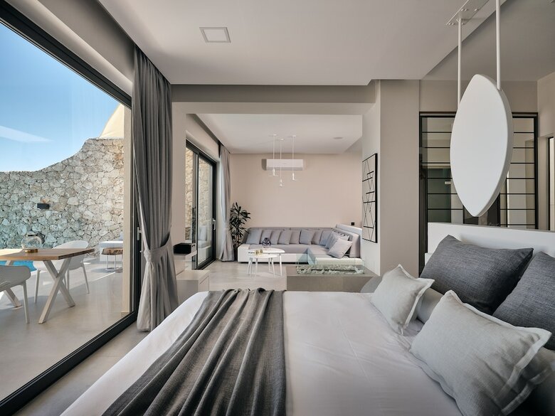 Emerald Villas & Suites