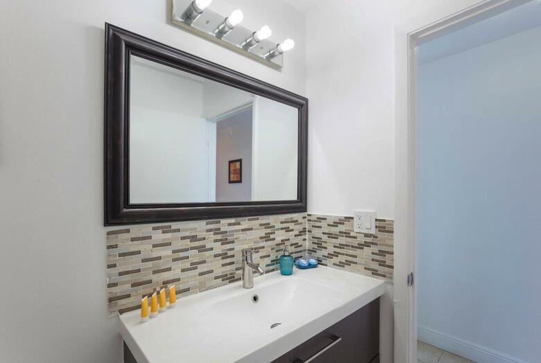 Aparthotel New Point Miami Beach Apartments