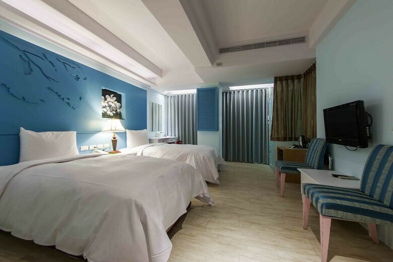 Liz Hotel