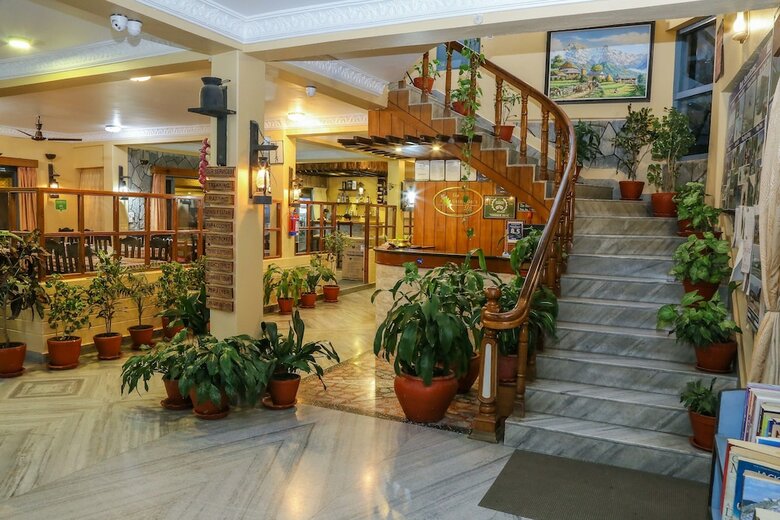 Hotel The Silver Oaks Inn