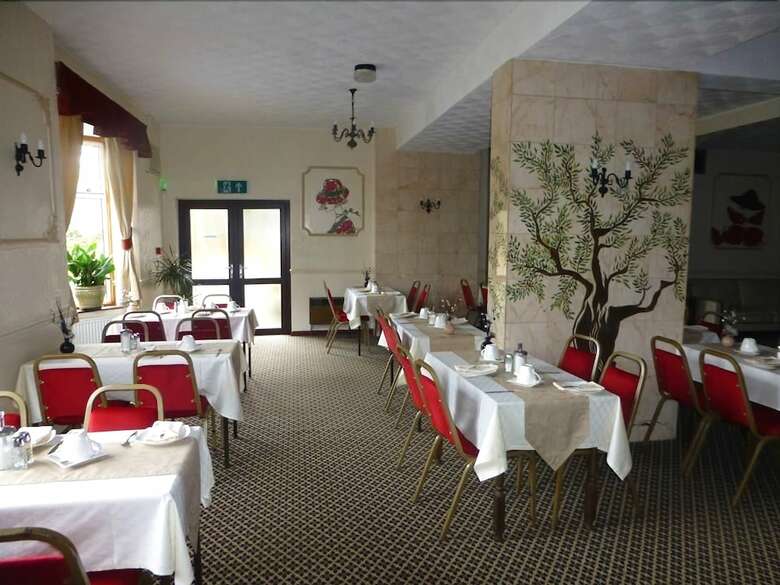 The Woodlands Hotel