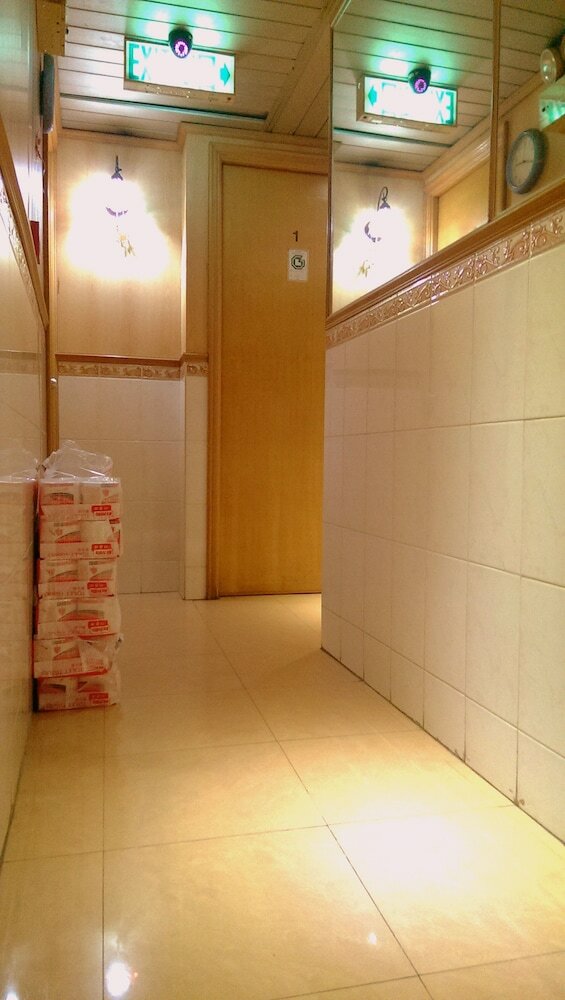 Hostal Nathan House