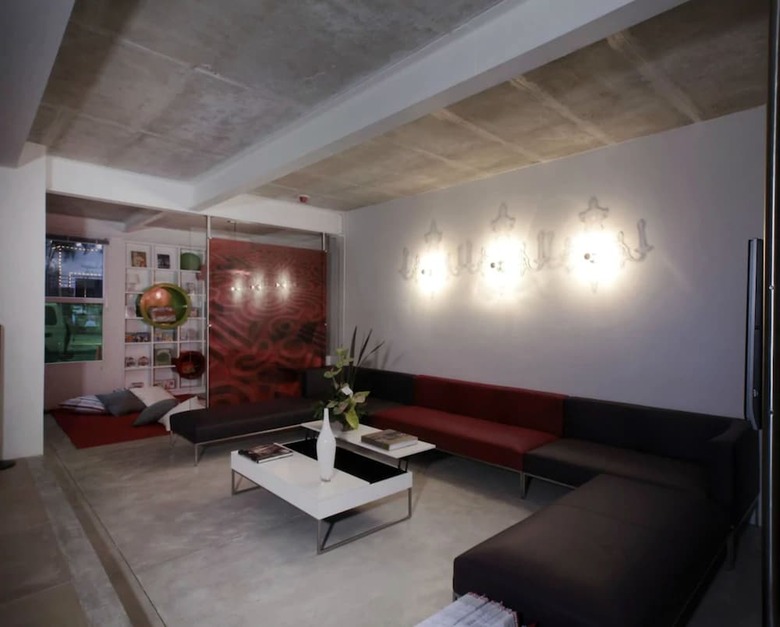 Now Hotel