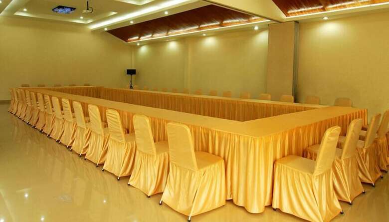 Hotel D'riam Riverside Resort