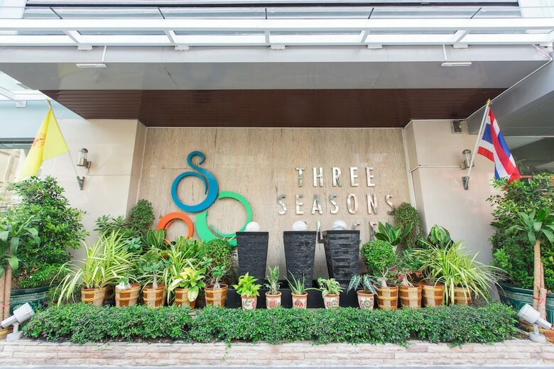 Hotel Three Seasons Place
