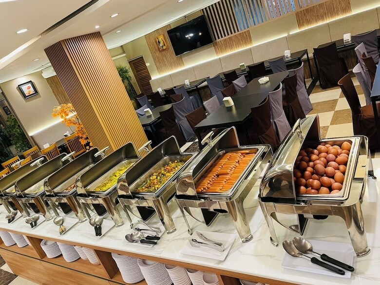 Hotel Three Seasons Place