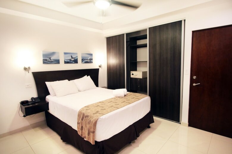 Oceano Boutique Hotel & Gallery
