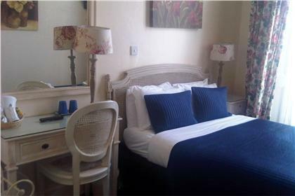 Blades Hotel