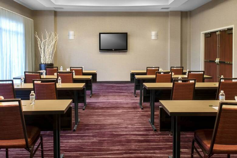 Hotel Courtyard By Marriott Newark Elizabeth