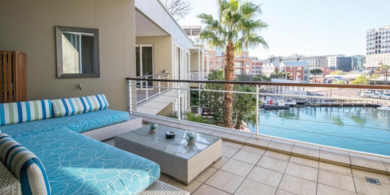 Apartamentos Waterfront Village