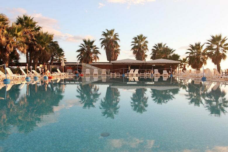 Dioscuri Bay Palace Hotel
