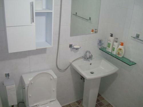 Hostal Sillabang Guesthouse