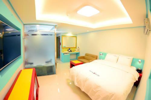 Sugar Motel