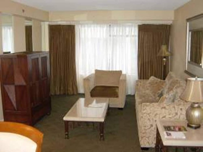 Jockey Resort Suites Center Strip