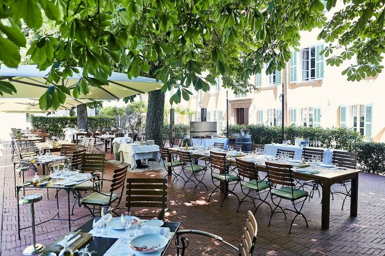 Hotel Hostellerie De L'abbaye De La Celle