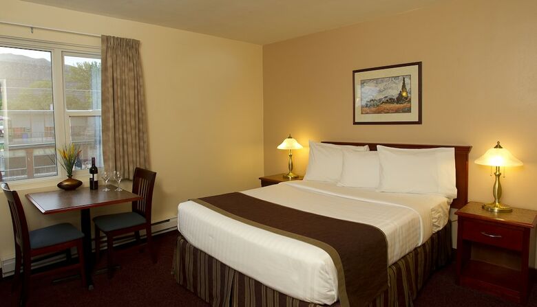 Hotel Scott's Inn & Restaurant