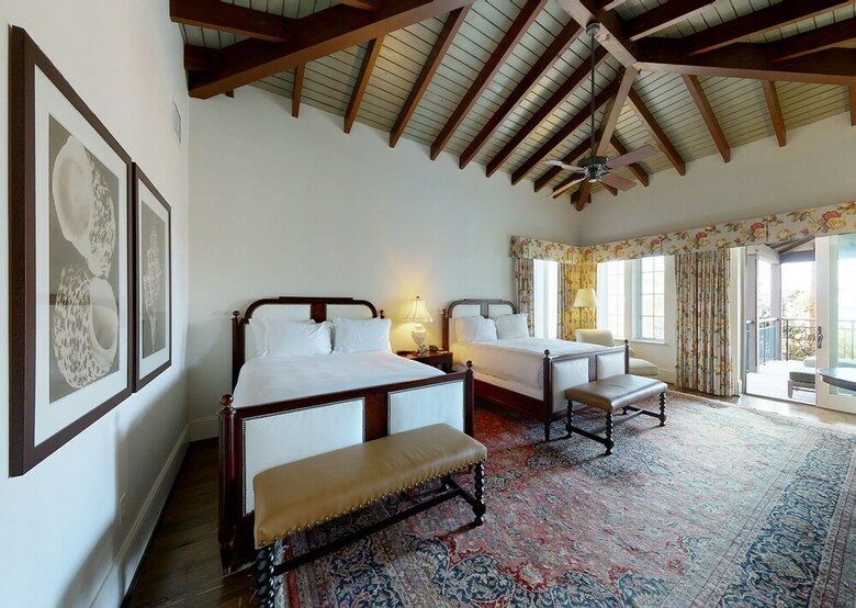 Hotel The Cloister