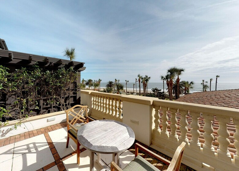 Hotel The Cloister