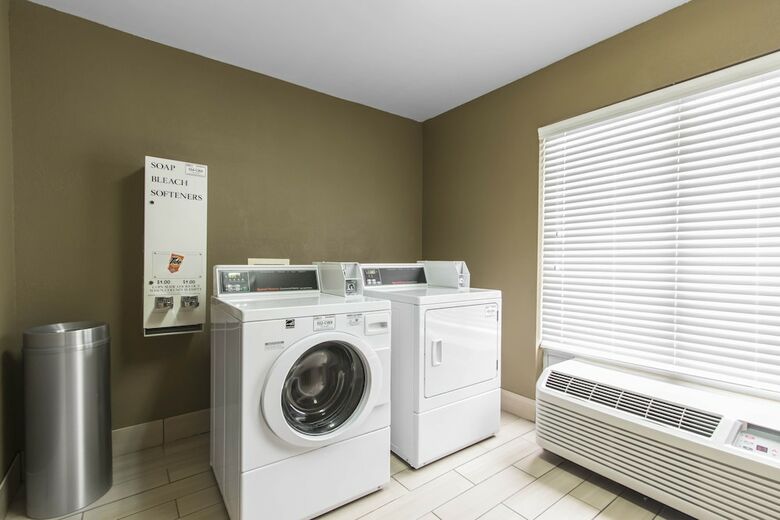 Holiday Inn Express Hotel & Suites Cullman