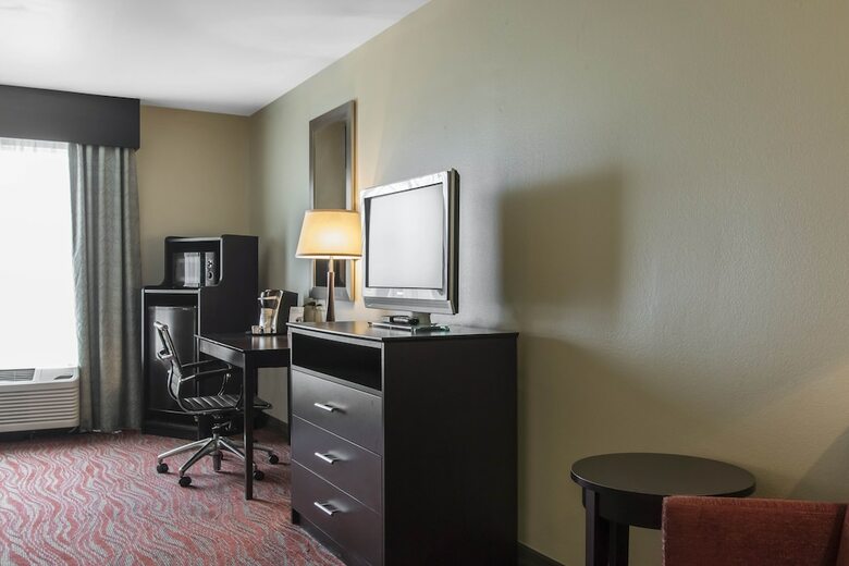 Holiday Inn Express Hotel & Suites Cullman