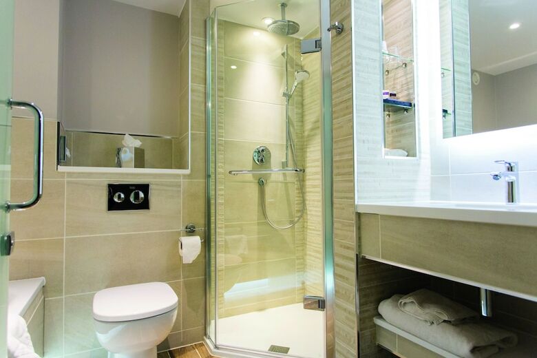 Cottons Hotel & Spa