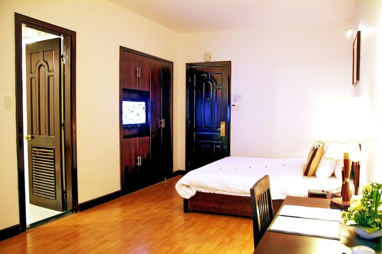 Century Riverside Hotel Hue