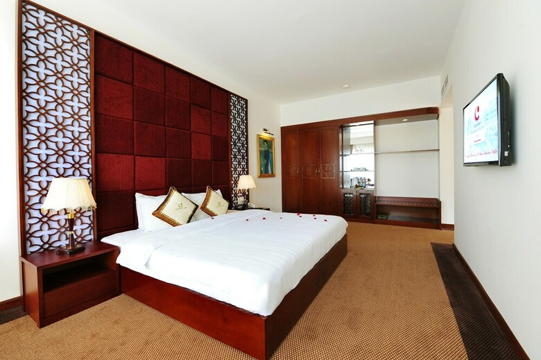 Century Riverside Hotel Hue
