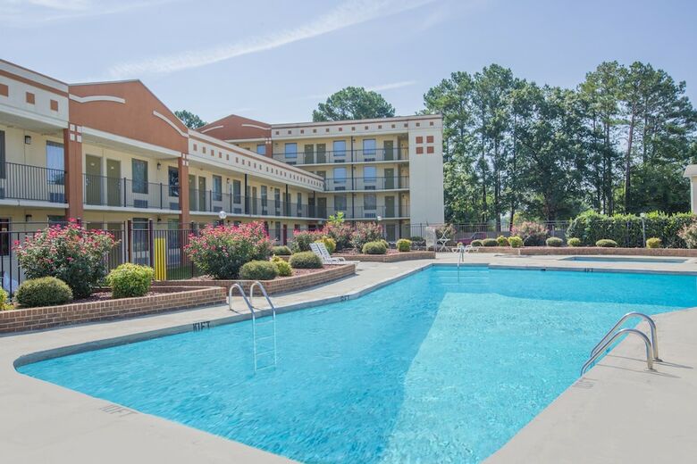 Hotel Super 8 By Wyndham Jasper