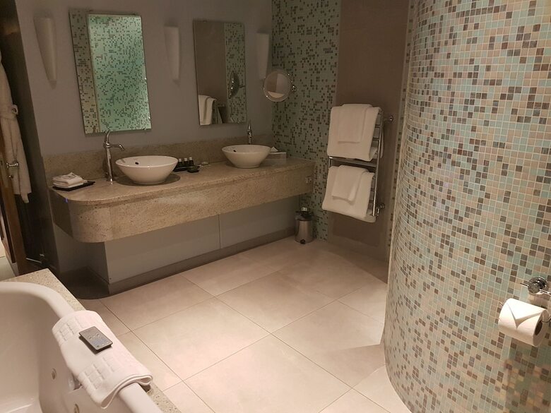 Hotel South Lodge