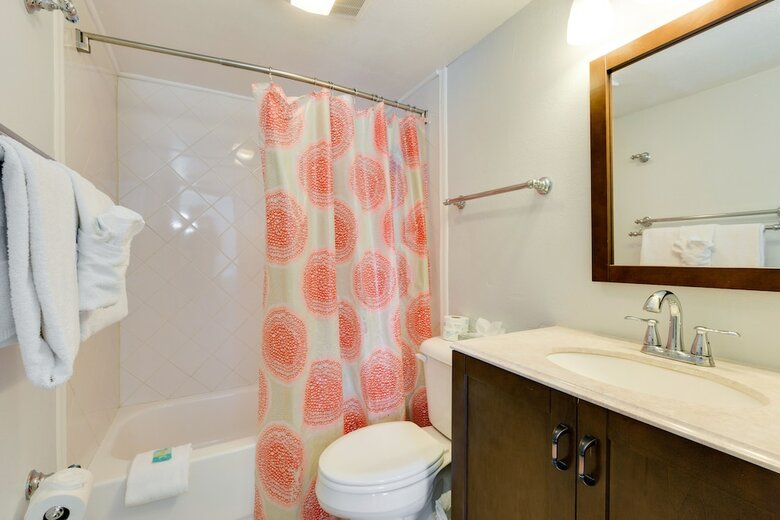 Pierview Hotel & Suites