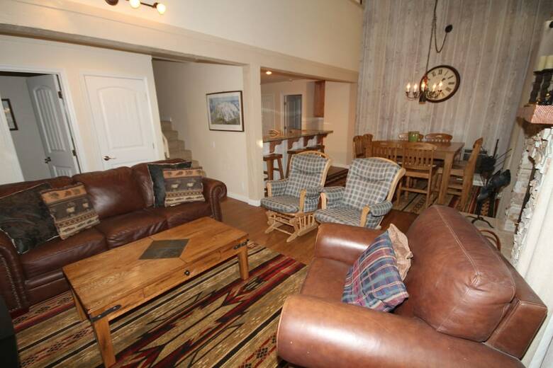 Mammoth Ski & Racquet Club