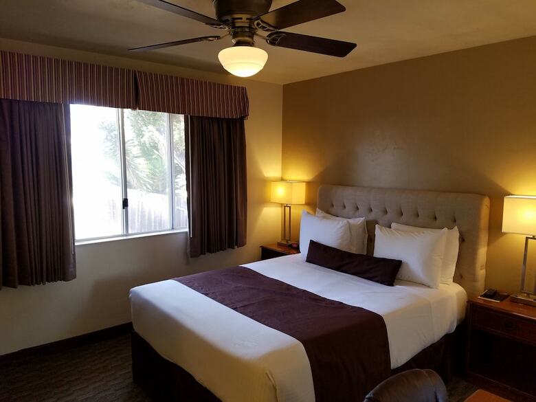 Motel Lone Oak Lodge