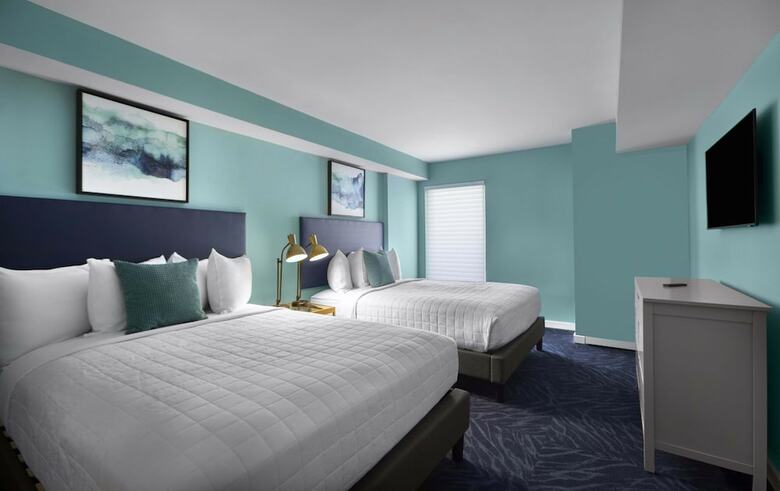 Hotel Crown Reef Beach Resort And Waterpark