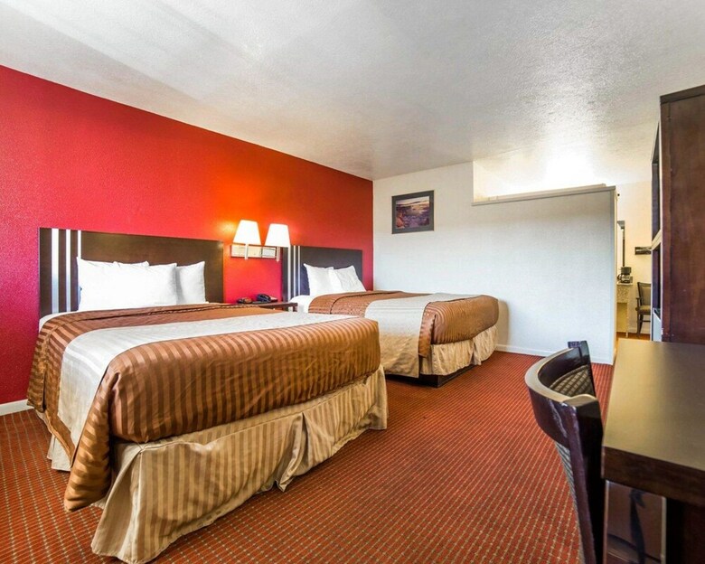 Hotel Rodeway Inn At Lake Powell