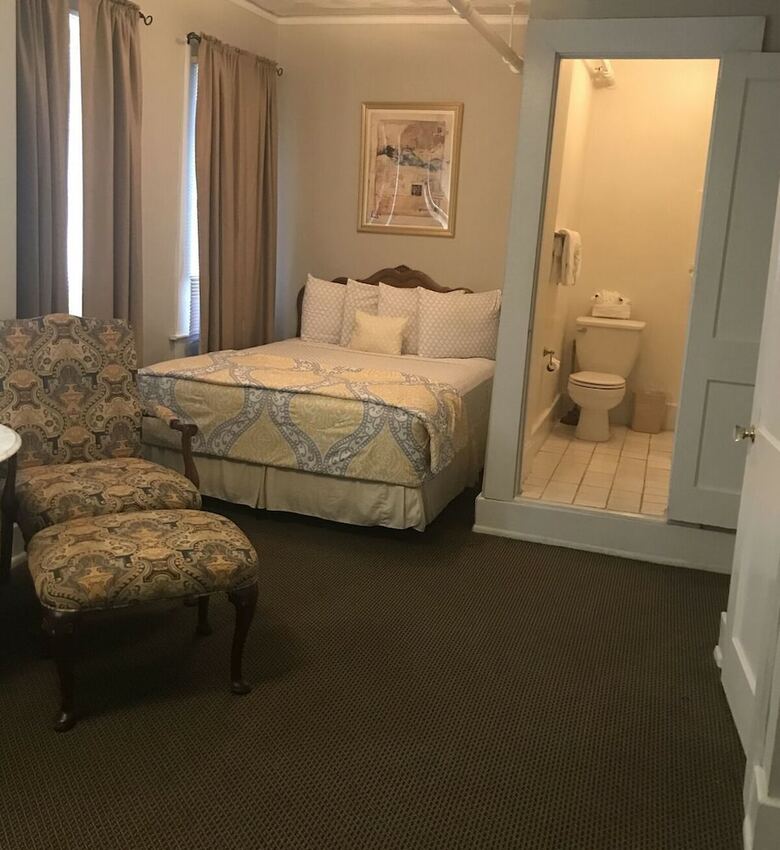 Hotel The Highland Inn