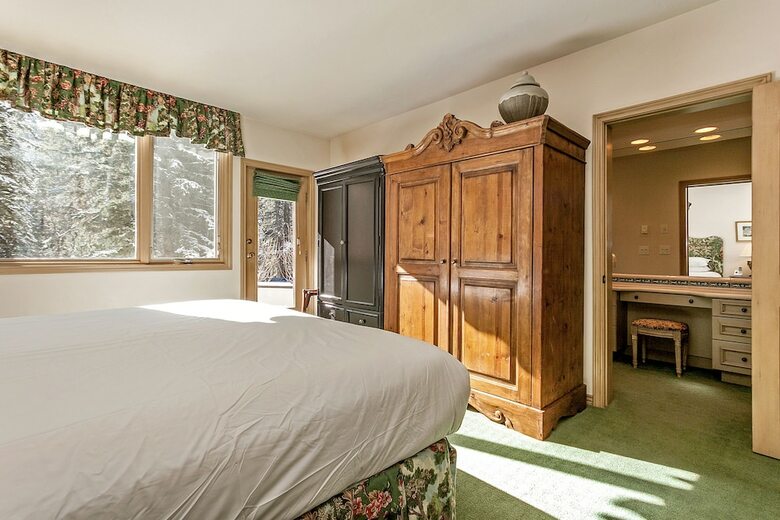 Lodge At Lionshead