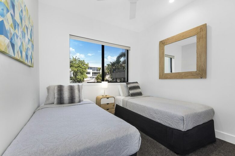 Apartamentos Mirra Chana