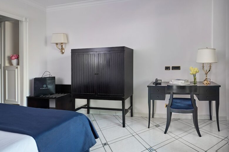Savoy Beach Hotel