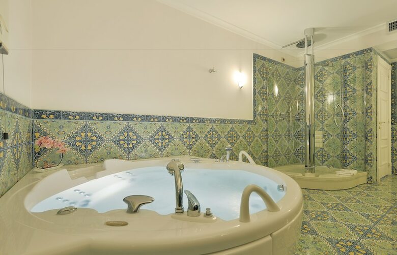 Savoy Beach Hotel