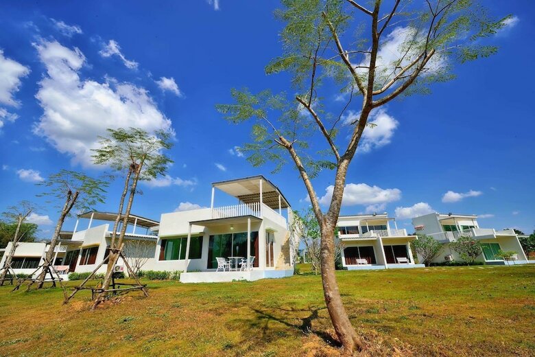 Hotel Worawee Resort & Spa