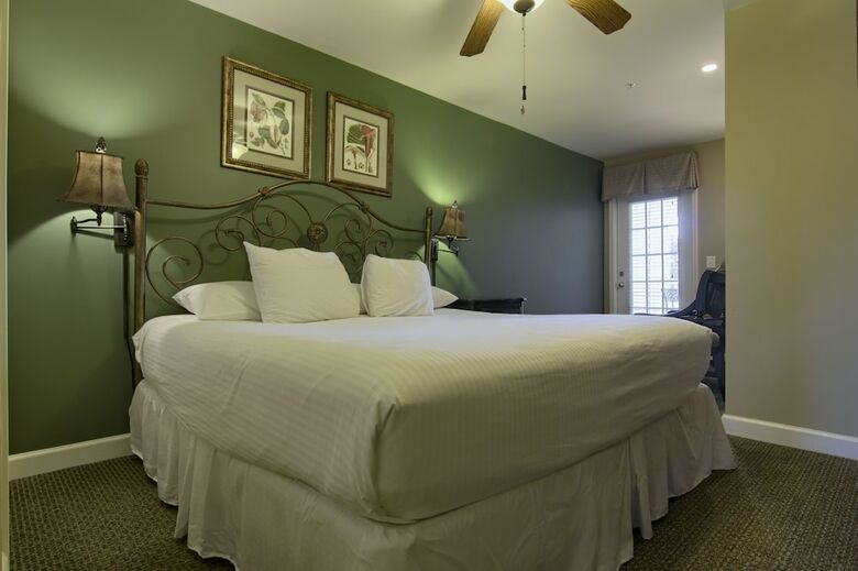 Festiva's Ellington At Wachesaw East Resort