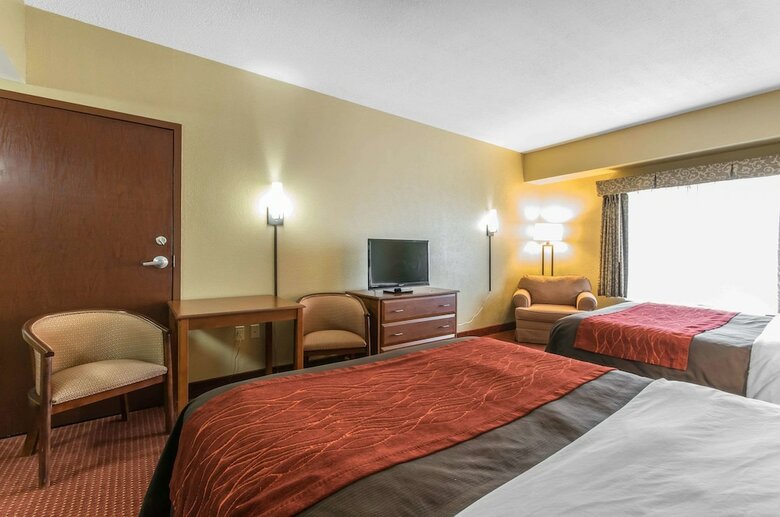 Hotel Comfort Inn & Suites