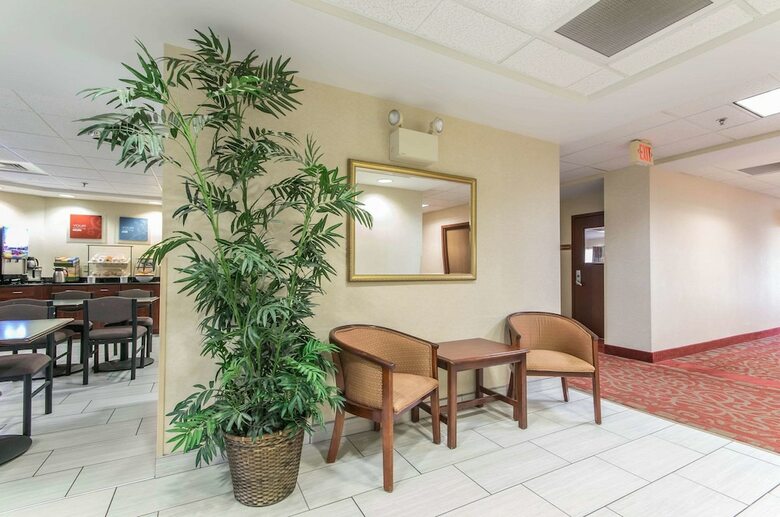 Hotel Comfort Inn & Suites