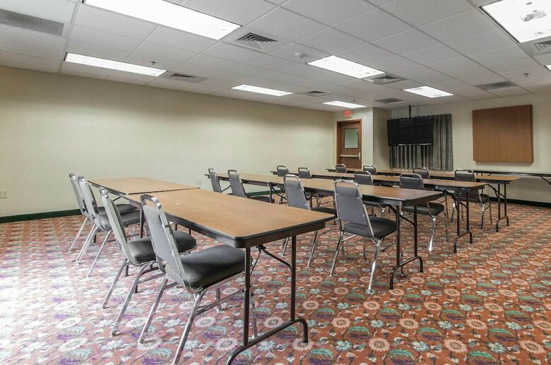 Hotel Comfort Inn & Suites