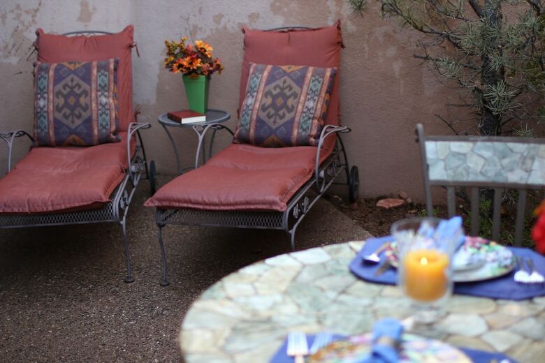 Hotel Adobe Village Inn