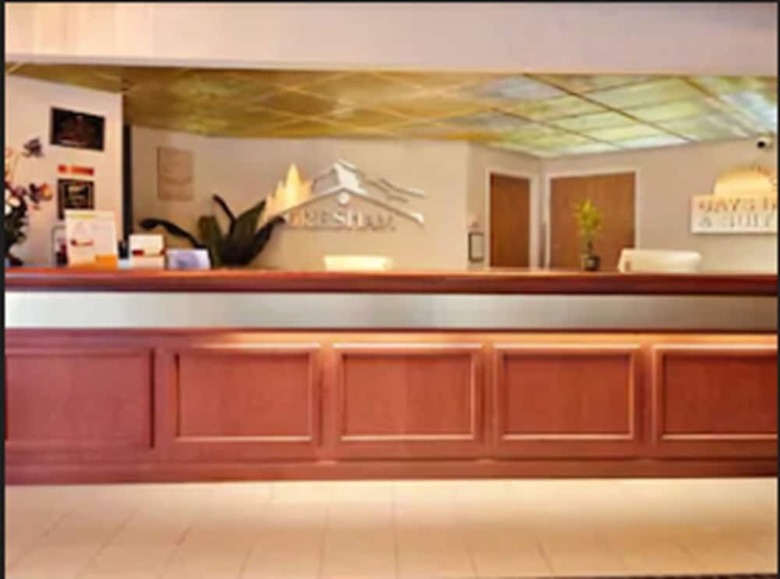 Hotel Days Inn & Suites By Wyndham Gresham