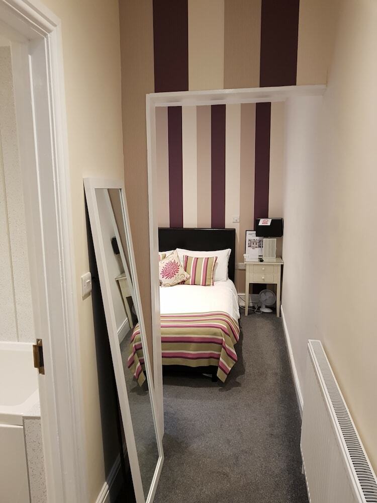 Harry's Hotel
