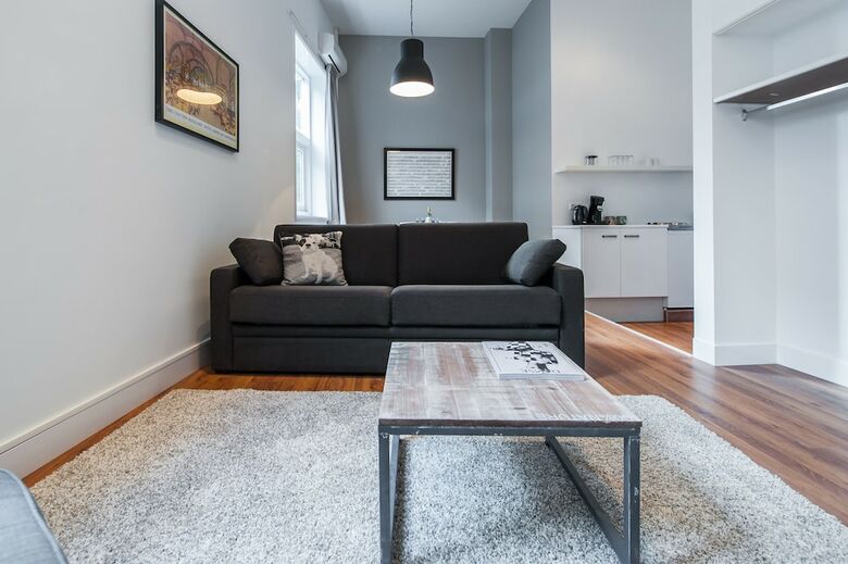 Apartamentos Short Stay Group Harbour Loft Studios