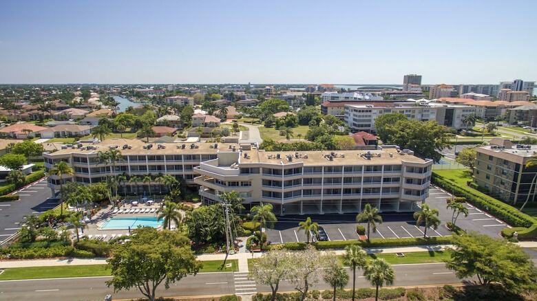 Marco Beach Vacation Suites