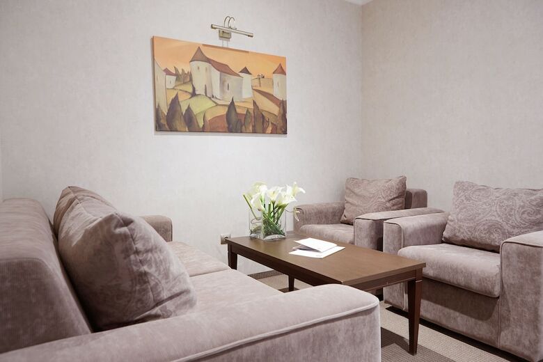 Sk Royal Hotel Tula